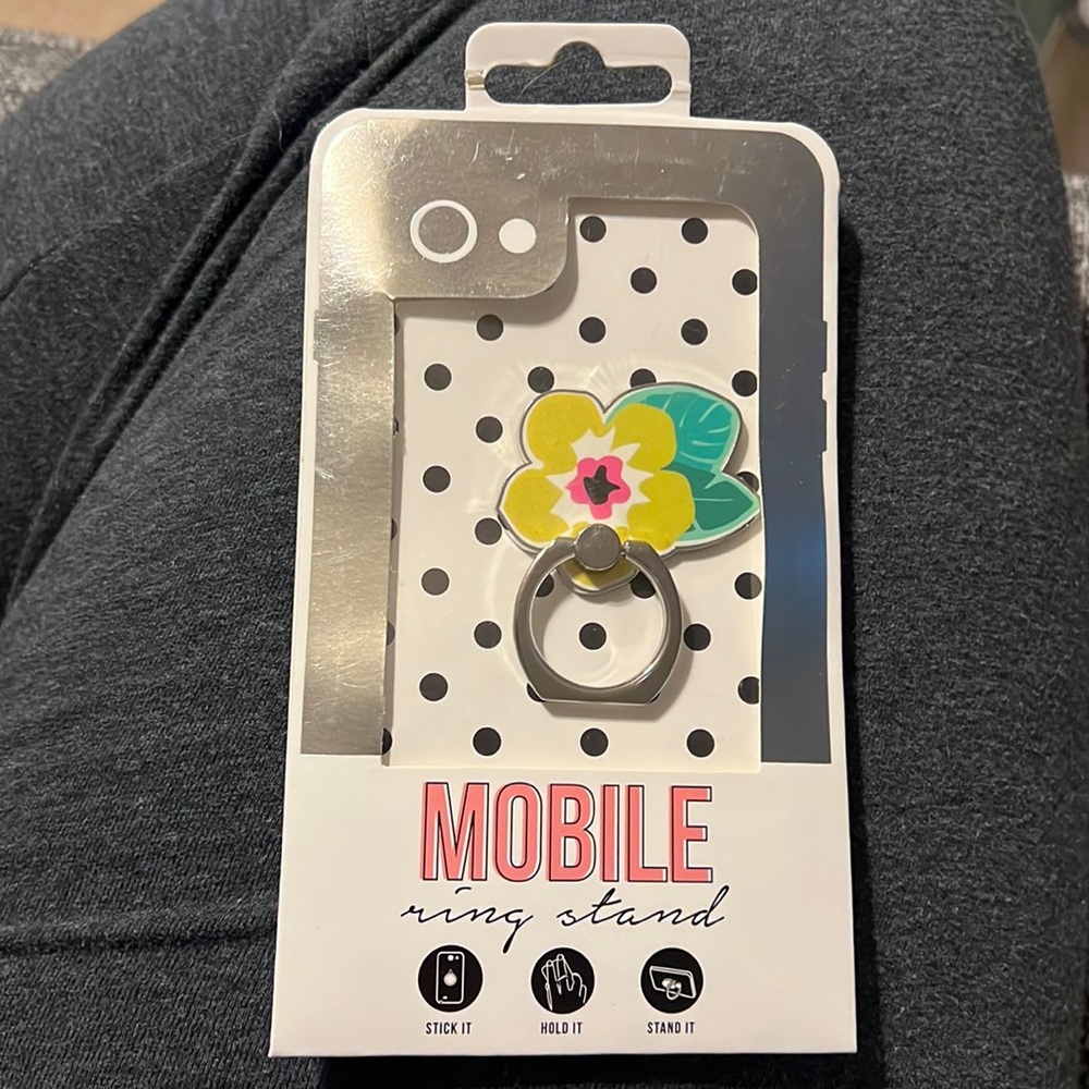 NWT Hang Accessories Yellow Flower Mobile Ring Stand